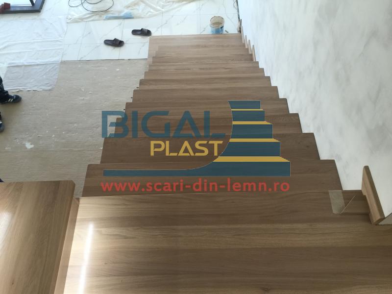 Placare scari din beton cu lemn